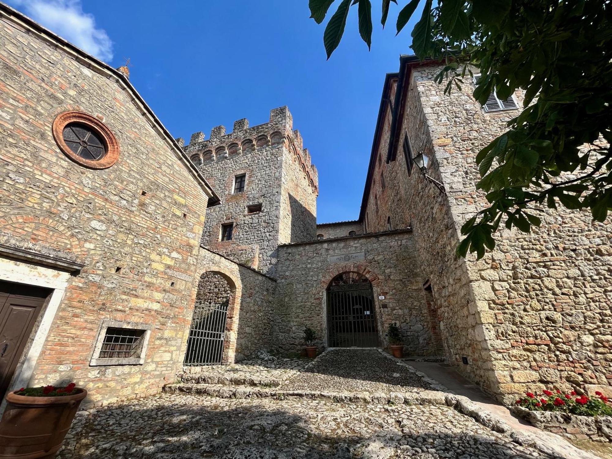 Castel Pietraio Villa Монтериджони Екстериор снимка