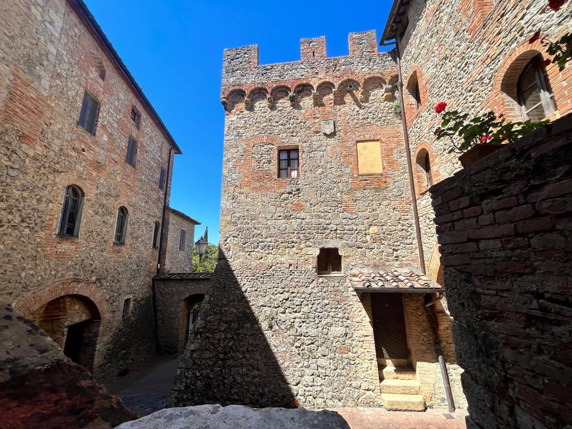 Castel Pietraio Villa Монтериджони Екстериор снимка